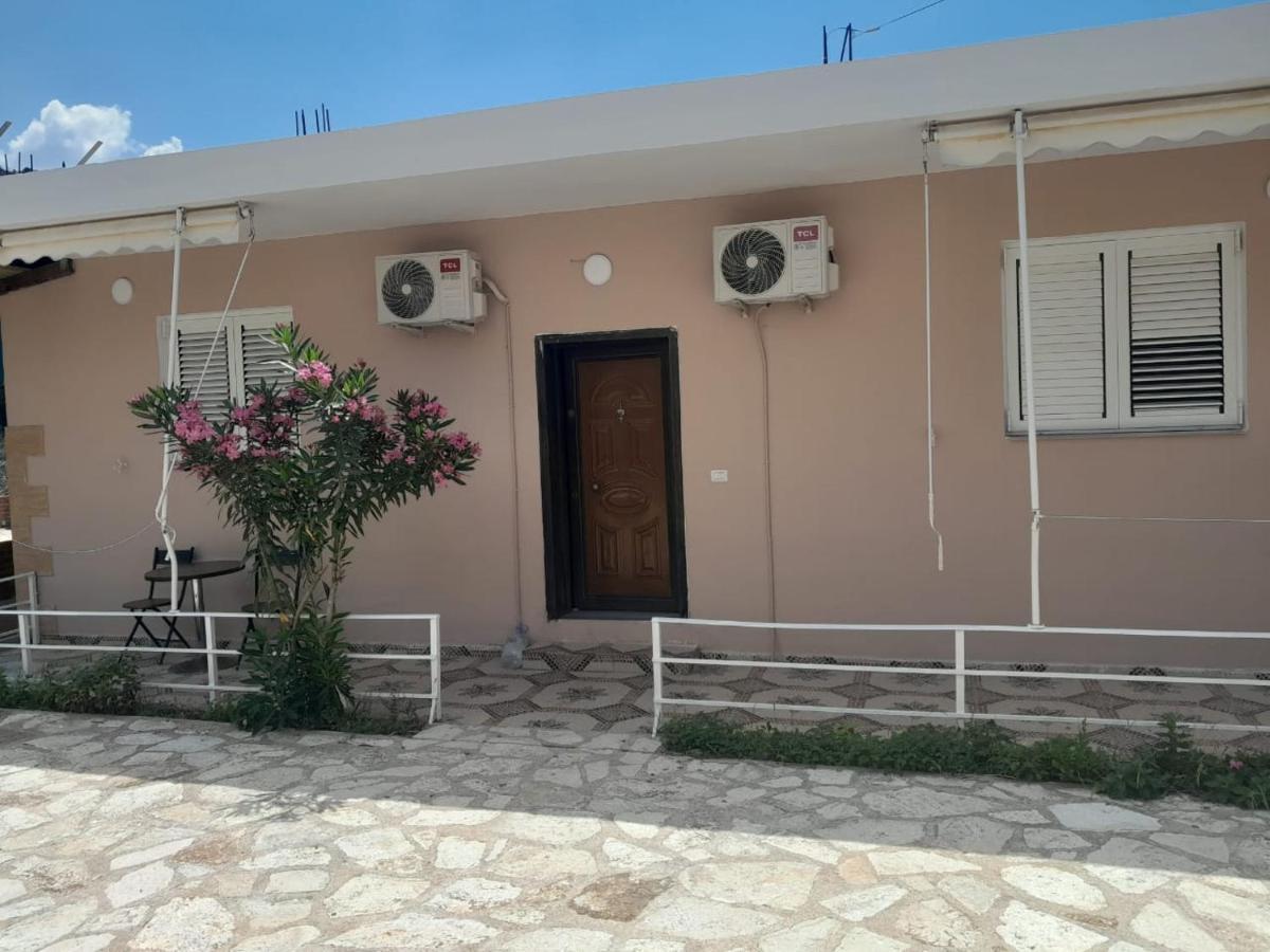Vila Zaho Dhermi Exterior photo